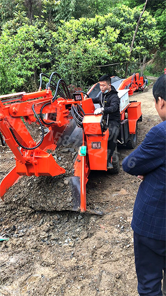 1589249498152487.jpg 現(xiàn)場1.jpg