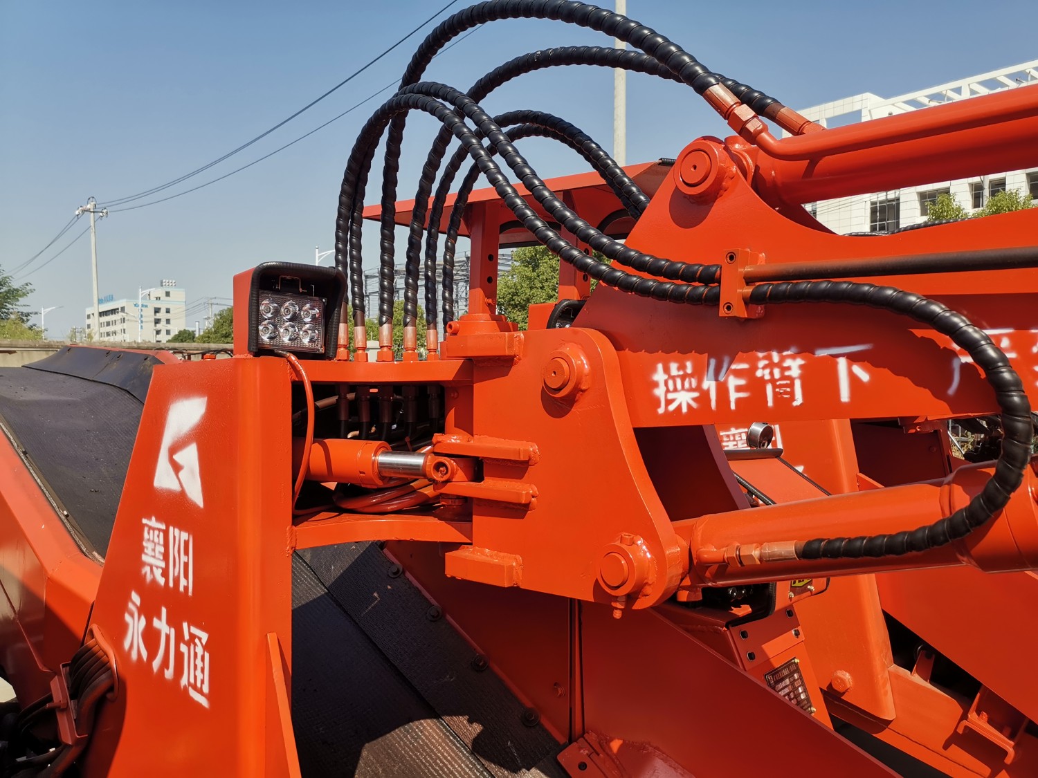 1673330820299530.jpg 9.22輪皮回轉(zhuǎn)座.jpg